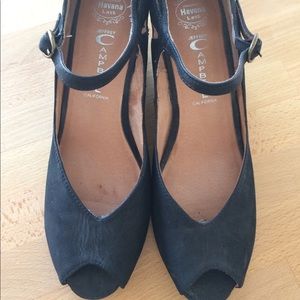 Jeffrey Campbell “Regina” Wedge